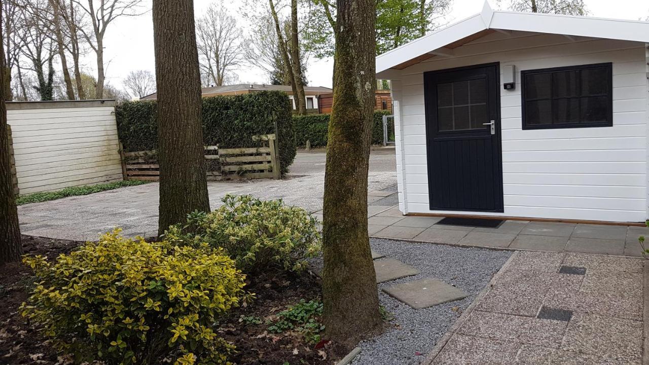 Chalet Op De Veluwe # Linde Putten Exterior photo